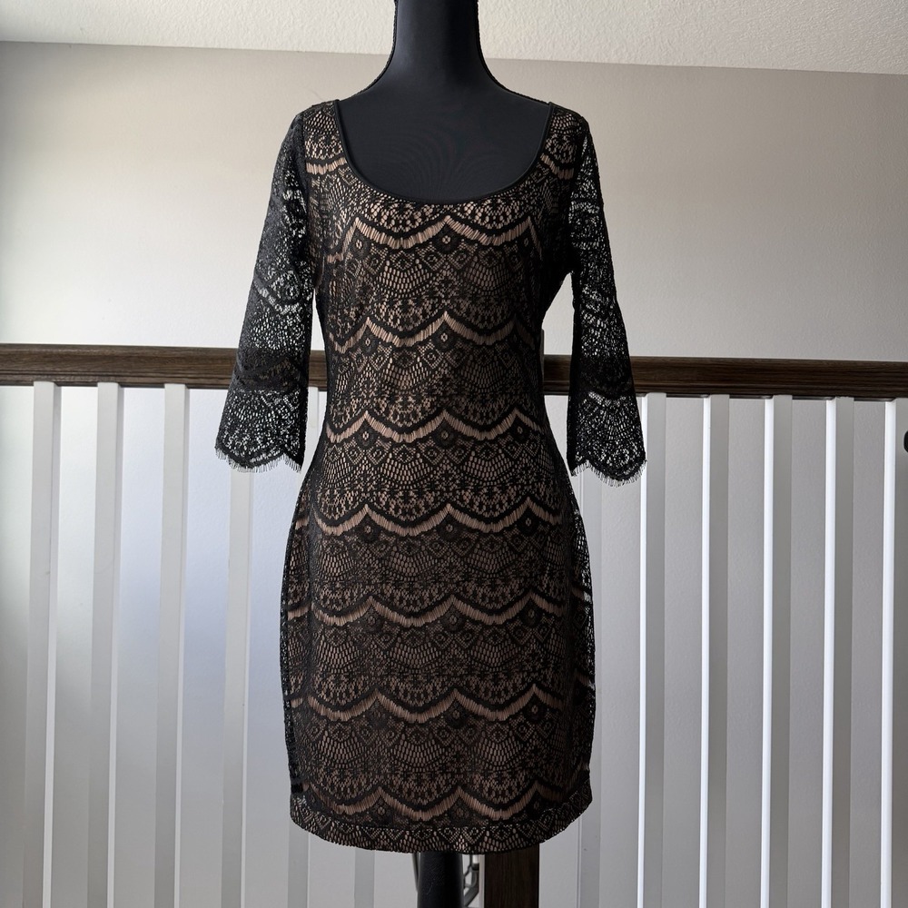 Guess Bodycon Dress Womens Size 6 Black Lace Mini Sexy Cocktail Party Date Night